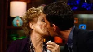 Watch What Happens Live with Andy Cohen 8. Sezon 8. Bölüm