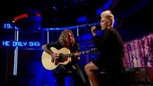 The Daily Show 17. Sezon 153. Bölüm