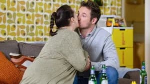 EastEnders 32. Sezon 101. Bölüm