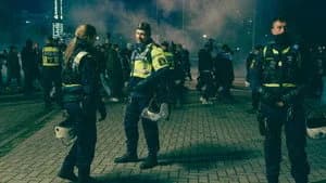 Tunna blå linjen 3. Sezon 4. Bölüm